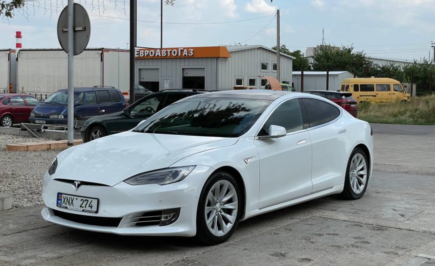 Tesla Model S 75D