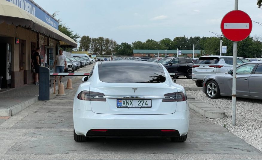 Tesla Model S 75D