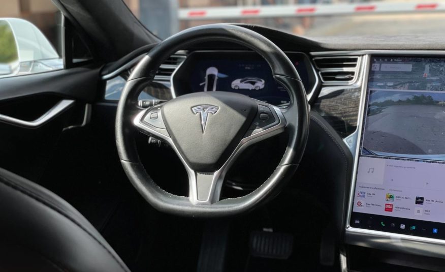 Tesla Model S 75D