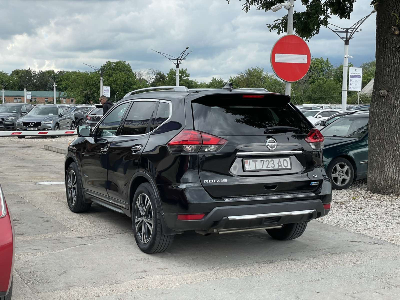 Nissan Rogue Hybrid