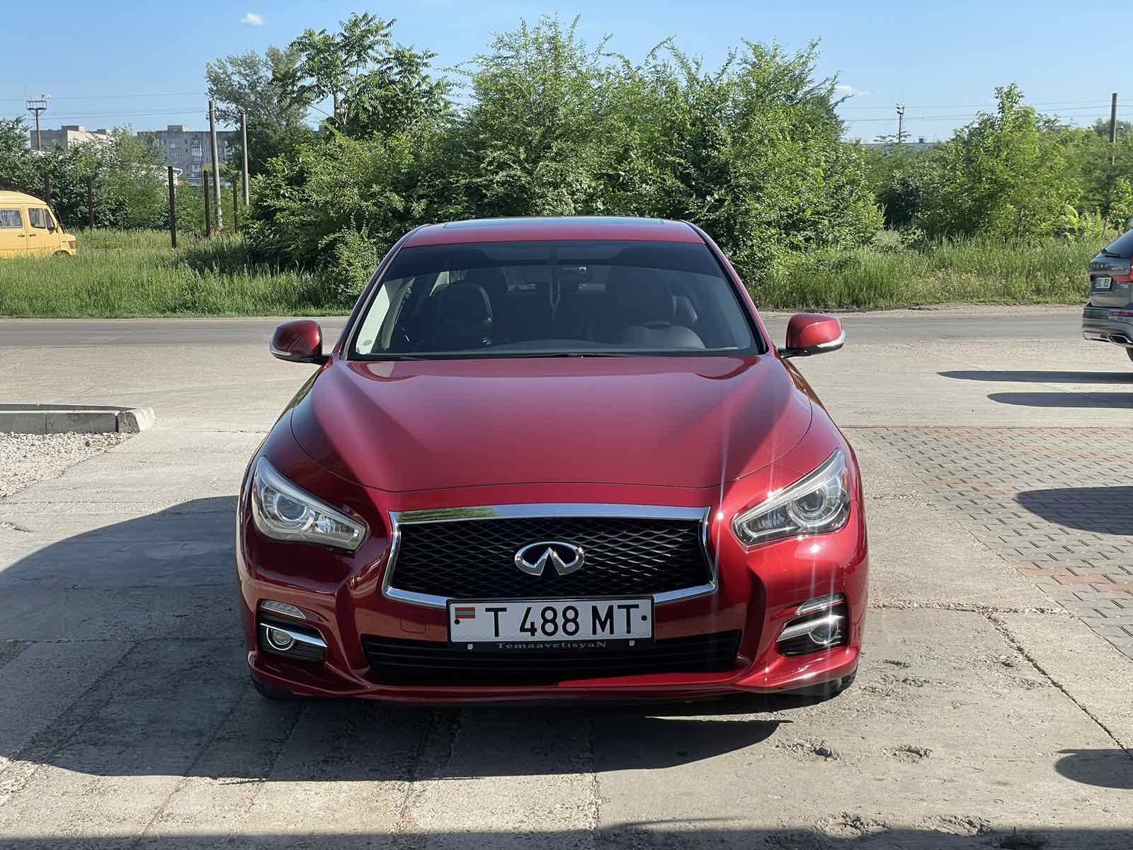Infiniti Q50 Hybrid