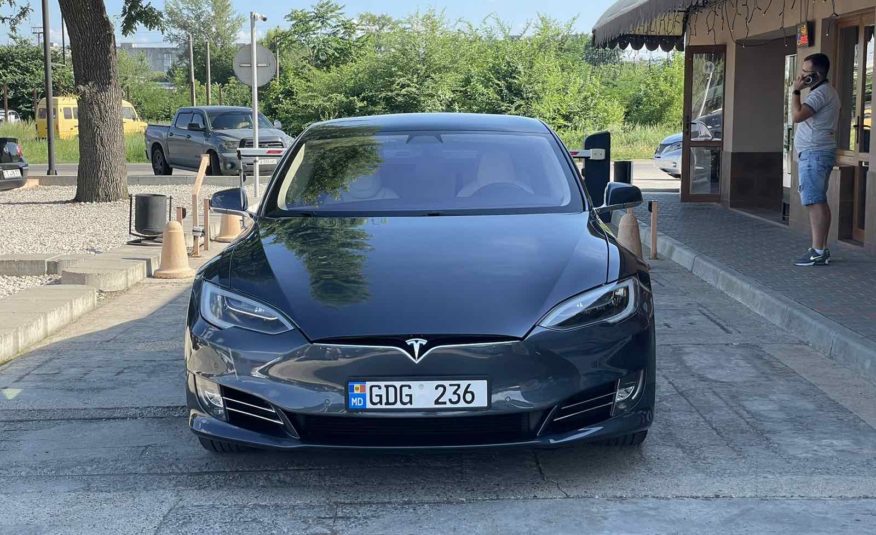 Tesla Model S 75D