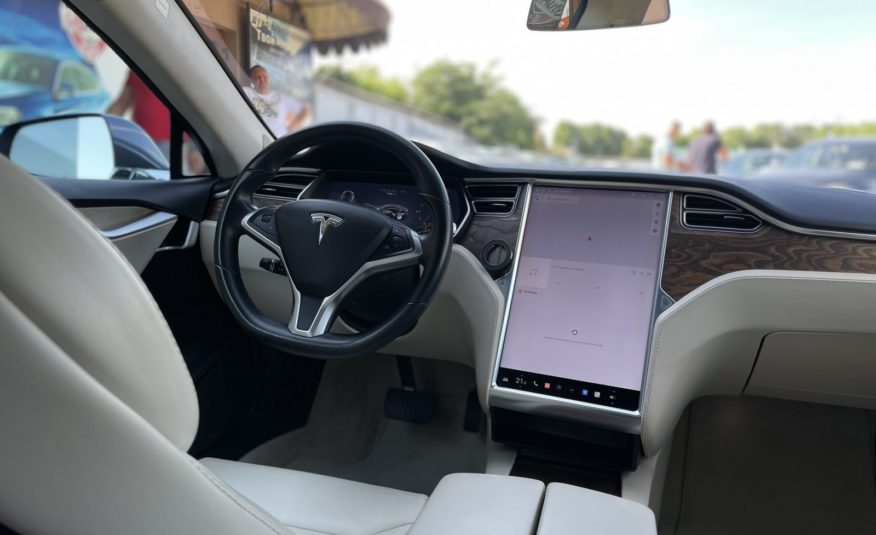 Tesla Model S 75D