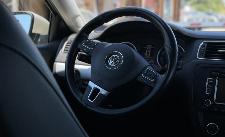 Volkswagen Jetta Hybrid