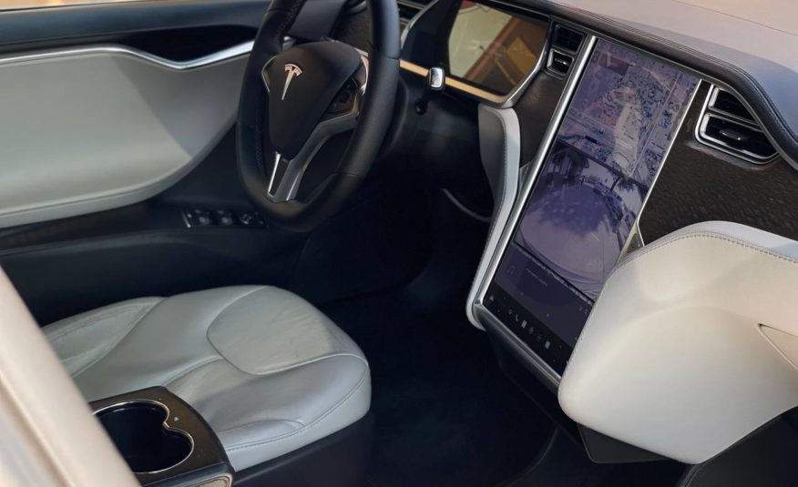 Tesla Model S 85