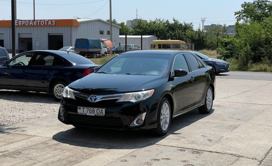 Toyota Camry Hybrid