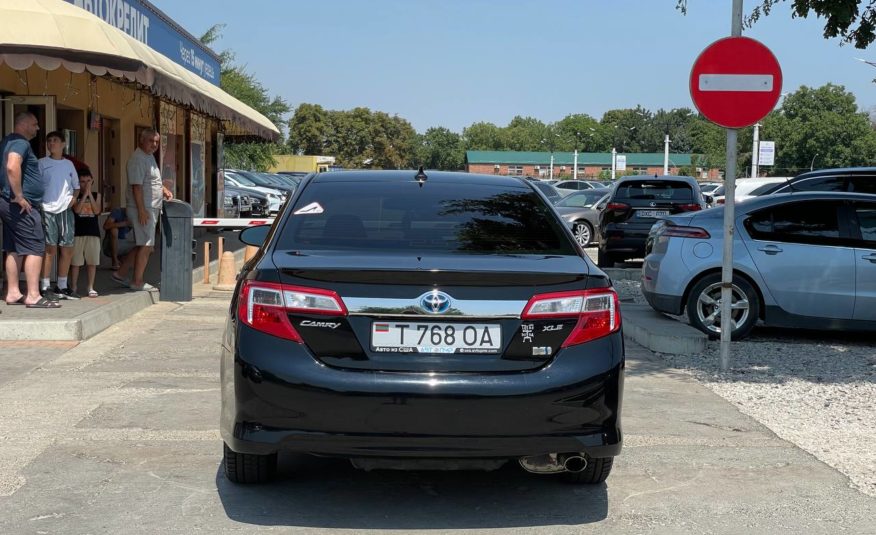 Toyota Camry Hybrid