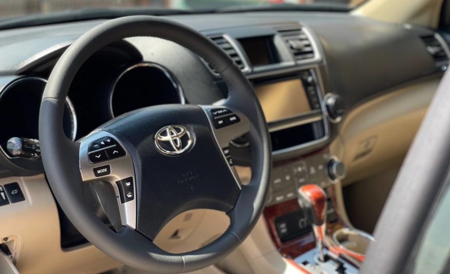 Toyota Highlander Hybrid