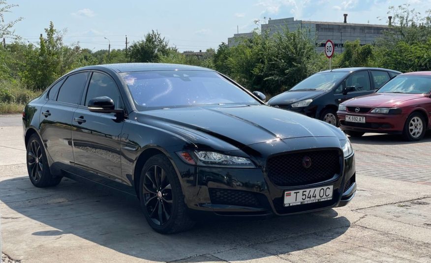 Jaguar XF