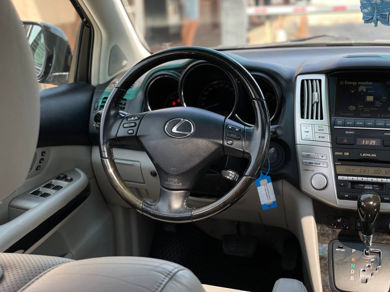Lexus RX400h