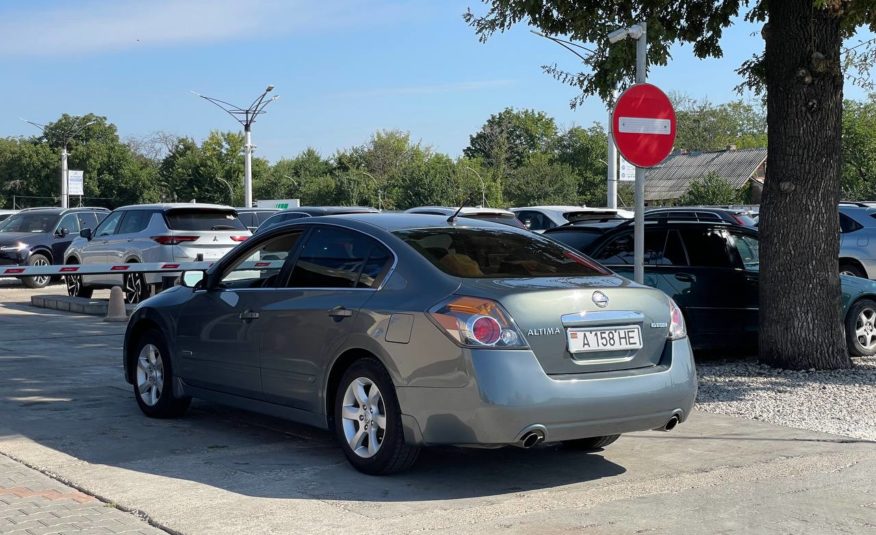 Nissan Altima Hybrid