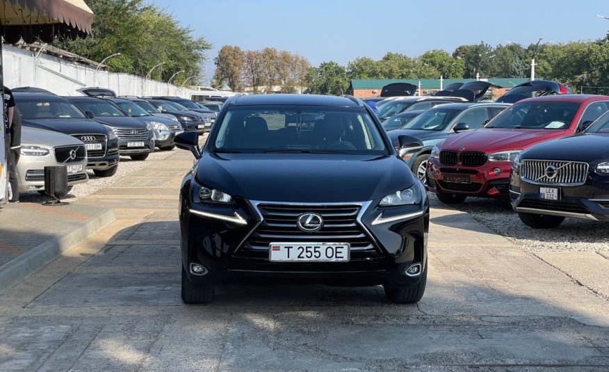 Lexus NX200t