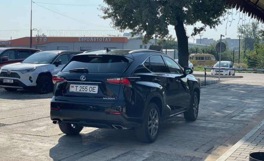 Lexus NX200t