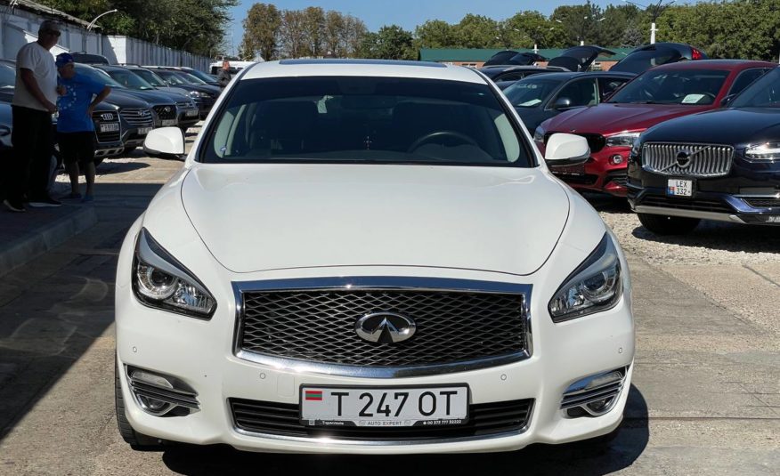 Infiniti Q70 Long