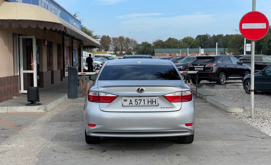 Lexus ES300h