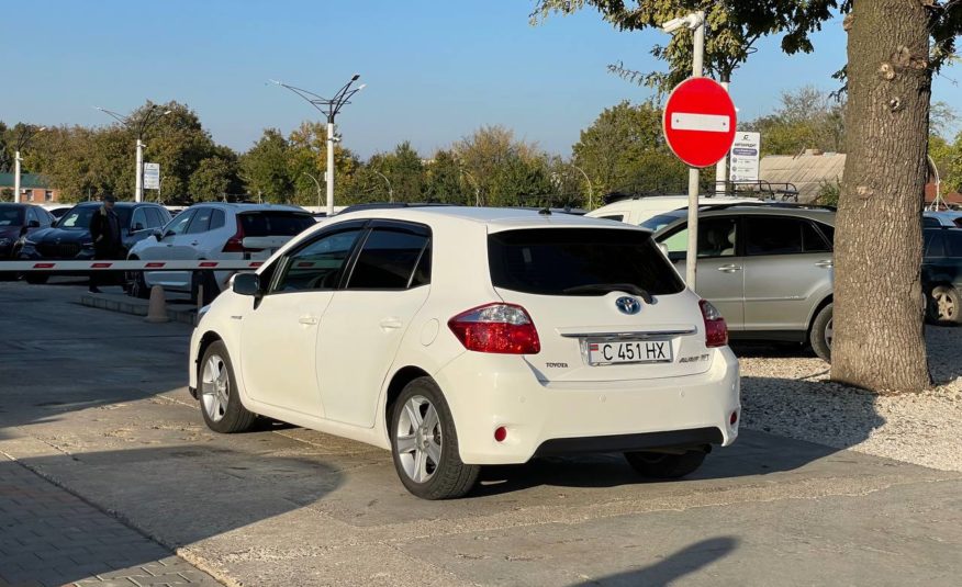 Toyota Auris Hybrid