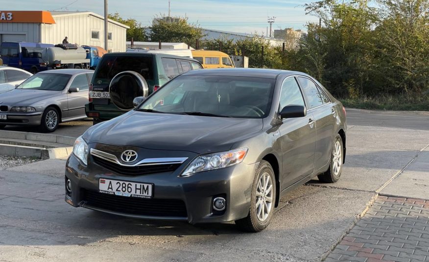 Toyota Camry Hybrid