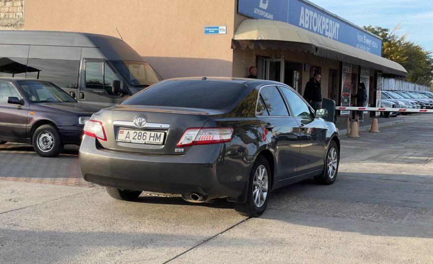 Toyota Camry Hybrid