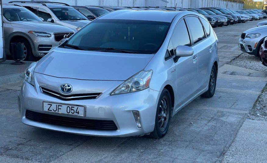 Toyota Prius V Hybrid