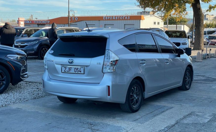 Toyota Prius V Hybrid