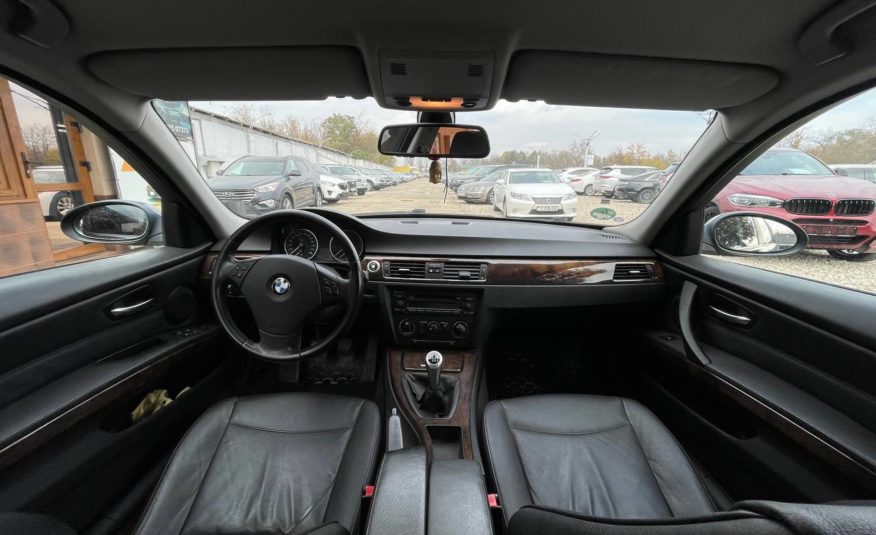 BMW E91 520i