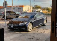 Tesla Model S 85