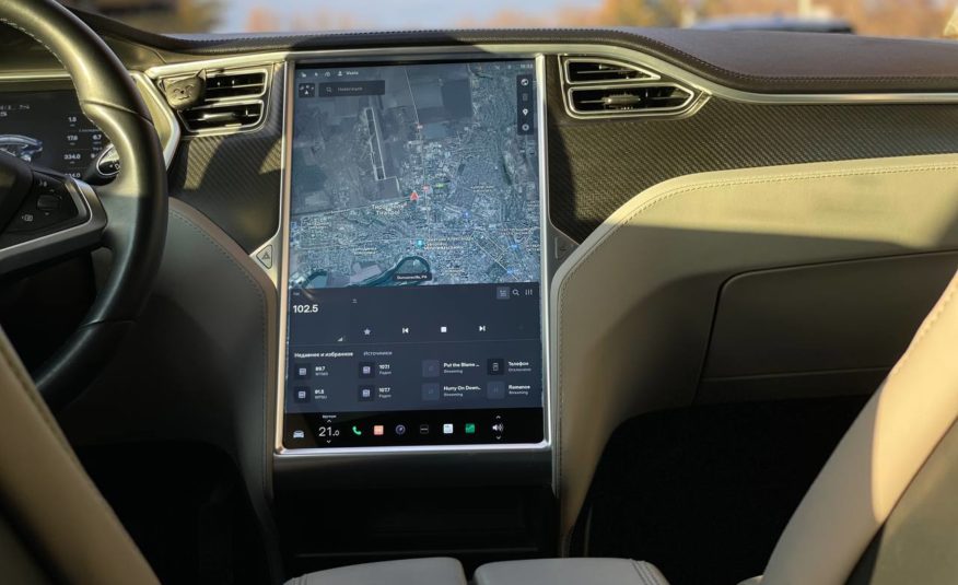 Tesla Model S 85