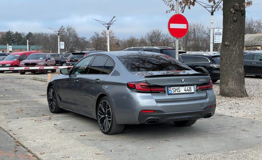 BMW G30 530e