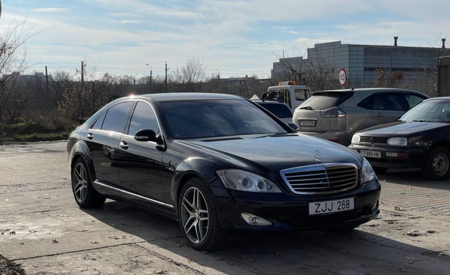 Mercedes Benz S500 W221