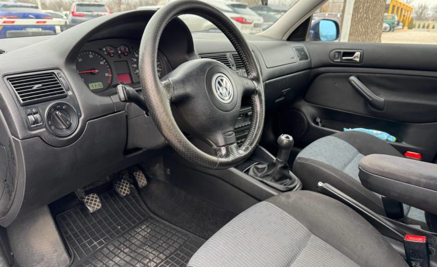 Volkswagen Golf 4