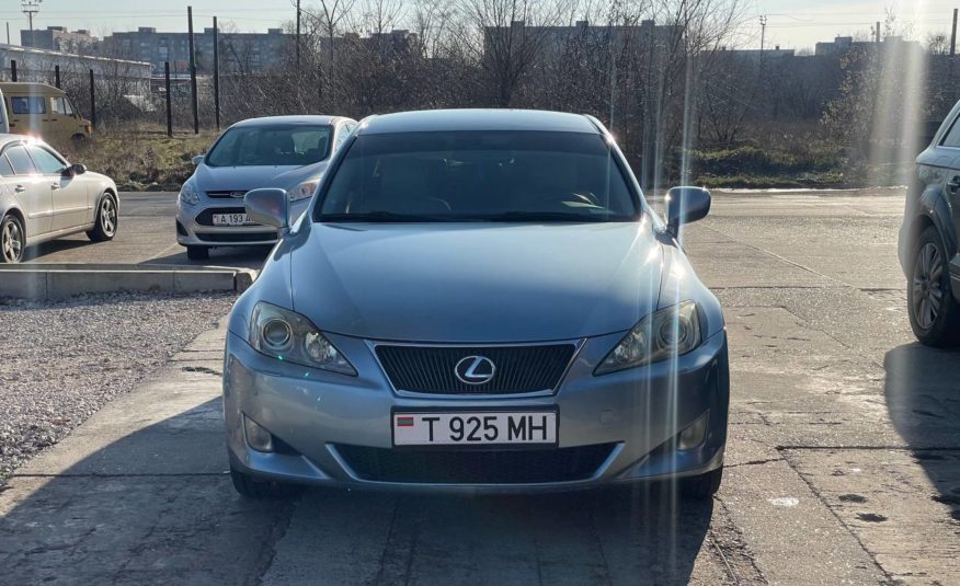 Lexus IS220d