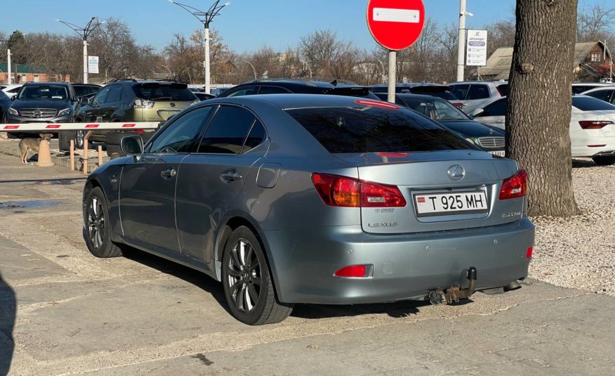 Lexus IS220d