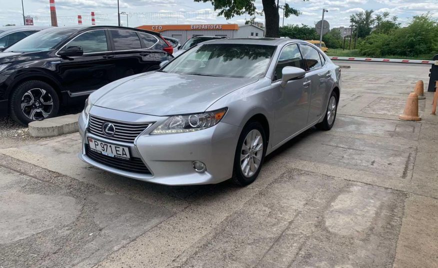 Lexus ES300h