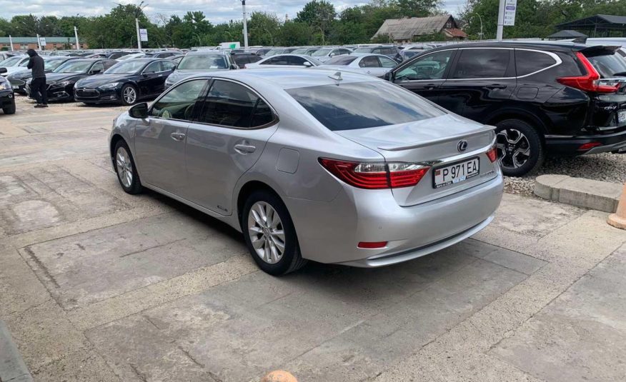 Lexus ES300h