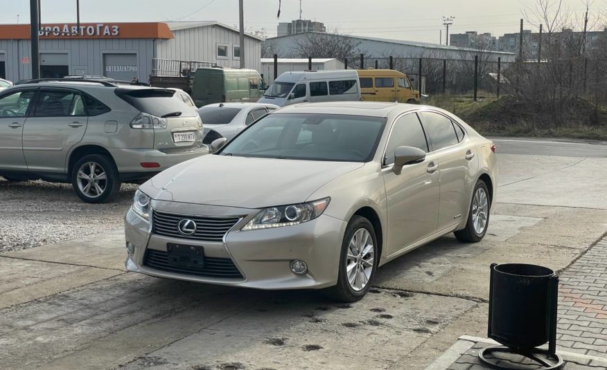 Lexus ES300h