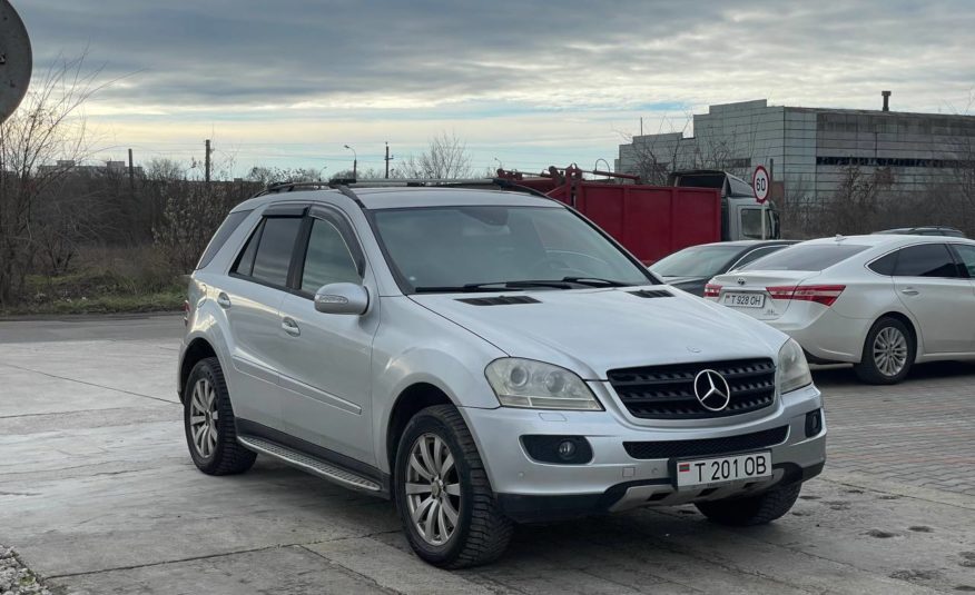 Mercedes Benz ML320