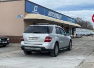 Mercedes Benz ML320