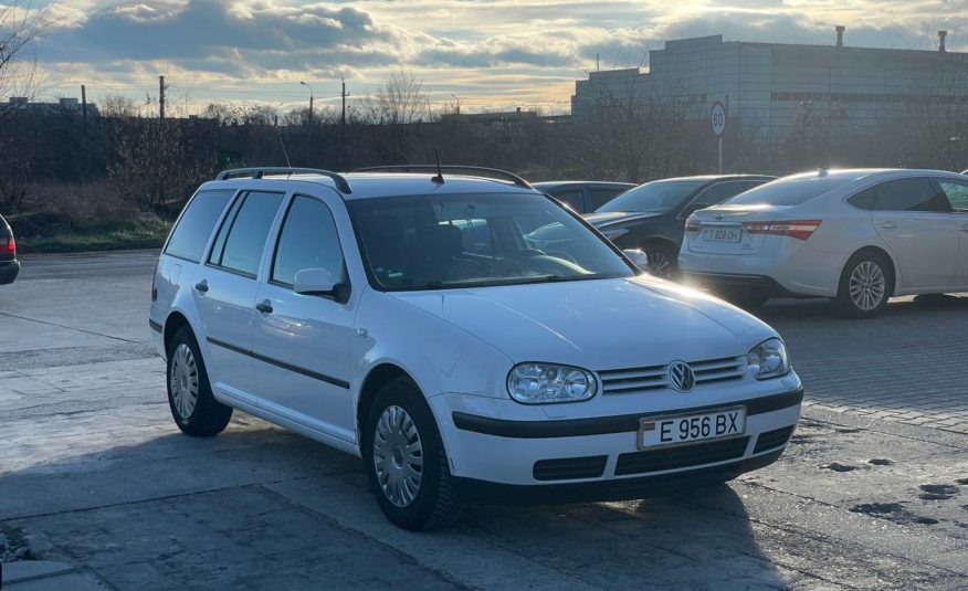 Volkswagen Golf 4