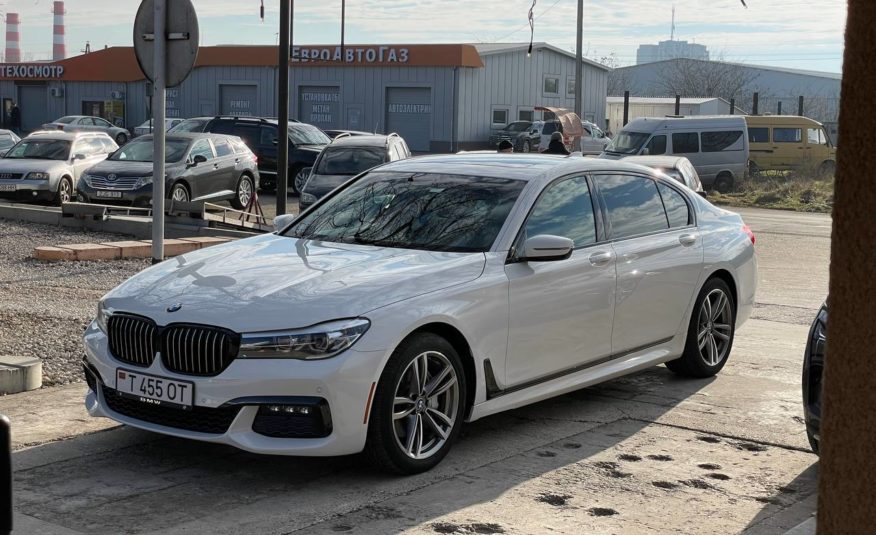 BMW G12 740i