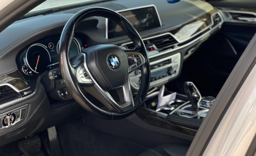 BMW G12 740i