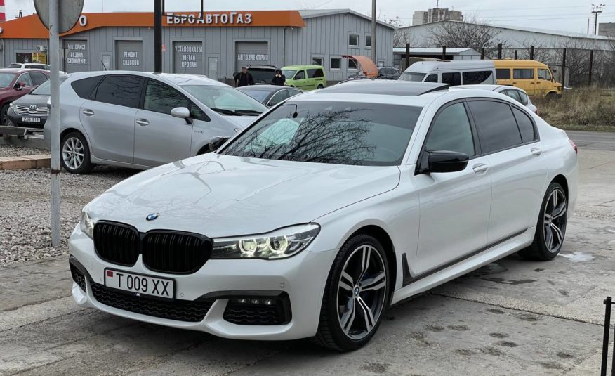 BMW G12 740i