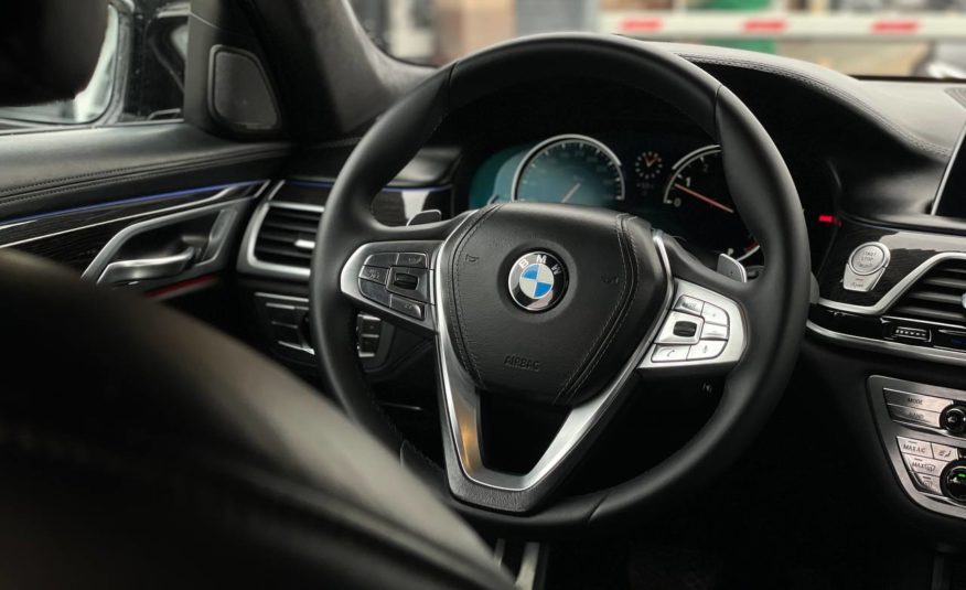 BMW G12 740i