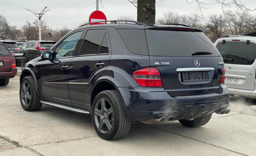 Mercedes Benz ML550