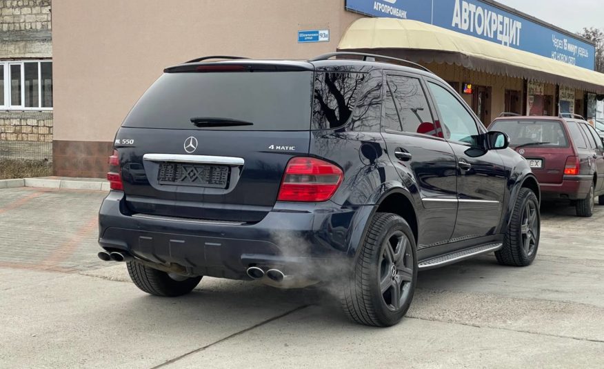 Mercedes Benz ML550