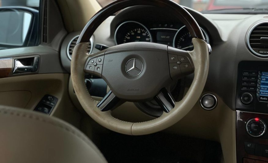 Mercedes Benz ML550