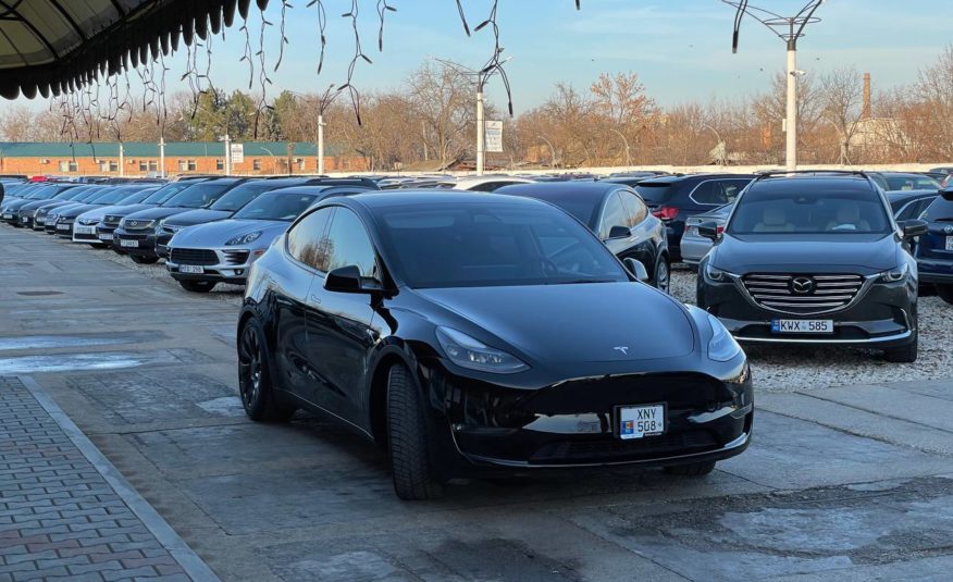 Tesla Model Y Dual Motor