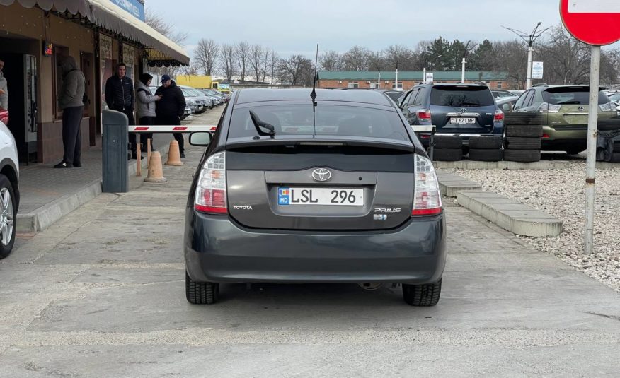 Toyota Prius 20 Hybrid