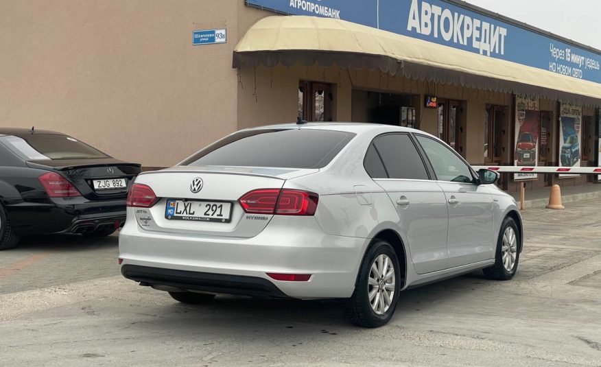 Volkswagen Jetta Hybrid