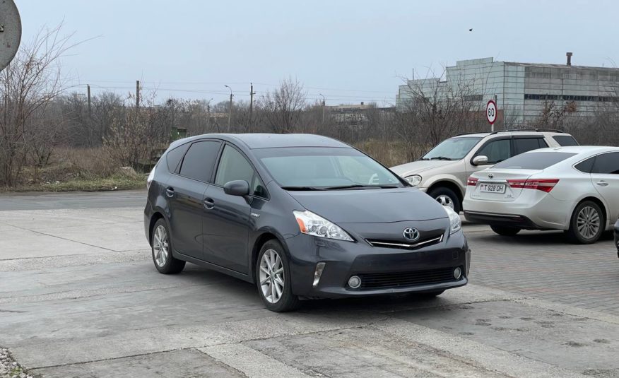 Toyota Prius V Hybrid