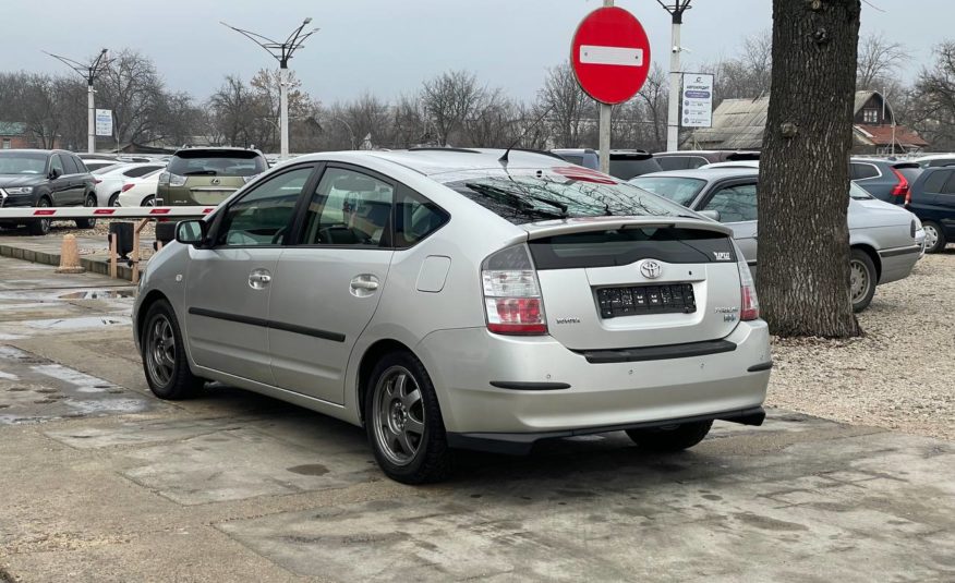 Toyota Prius 20 Hybrid